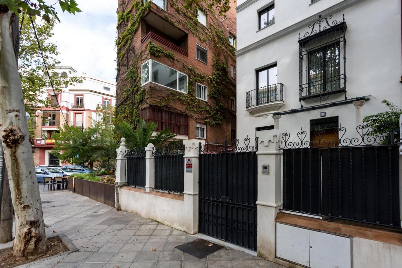 Apartamentos Rg Plaza De Espana Seville Ngoại thất bức ảnh