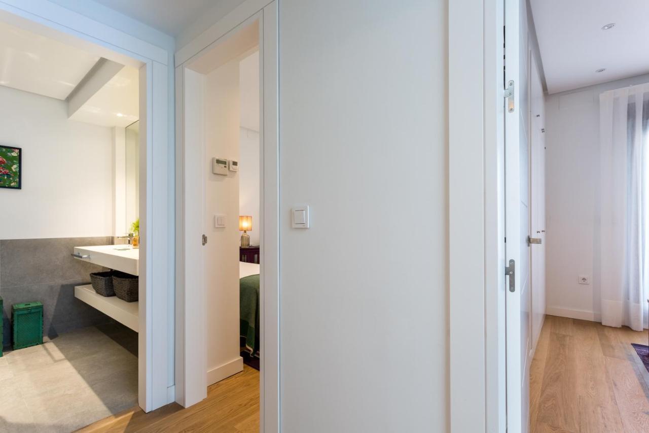 Apartamentos Rg Plaza De Espana Seville Ngoại thất bức ảnh
