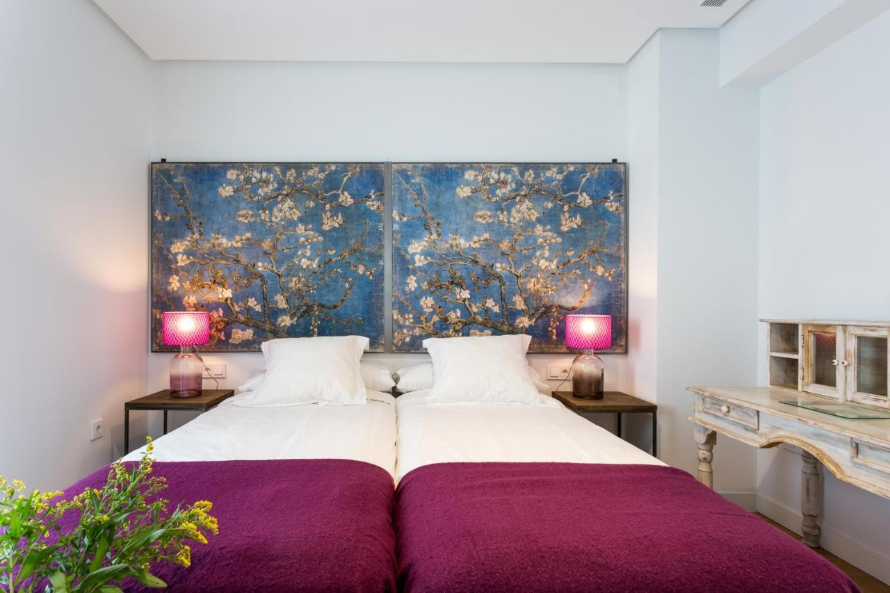 Apartamentos Rg Plaza De Espana Seville Ngoại thất bức ảnh