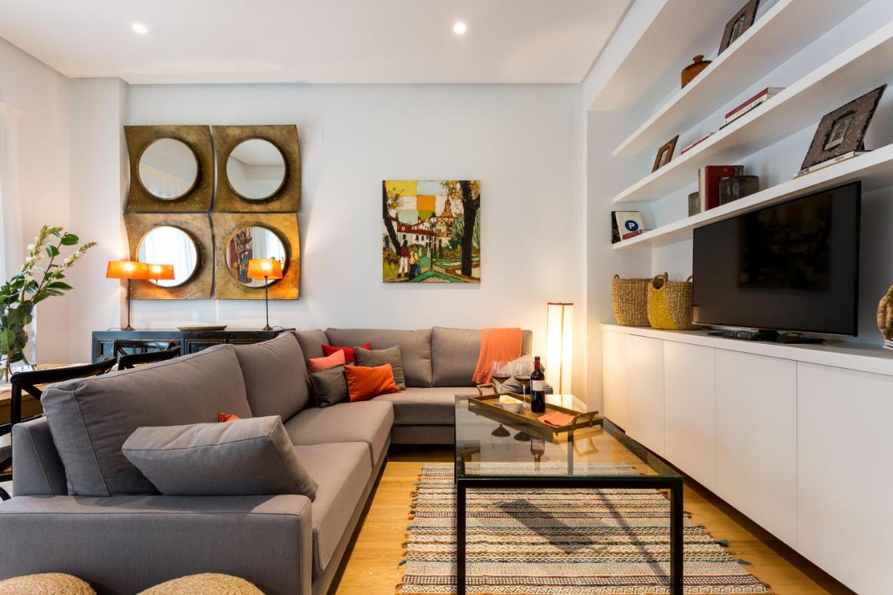 Apartamentos Rg Plaza De Espana Seville Ngoại thất bức ảnh