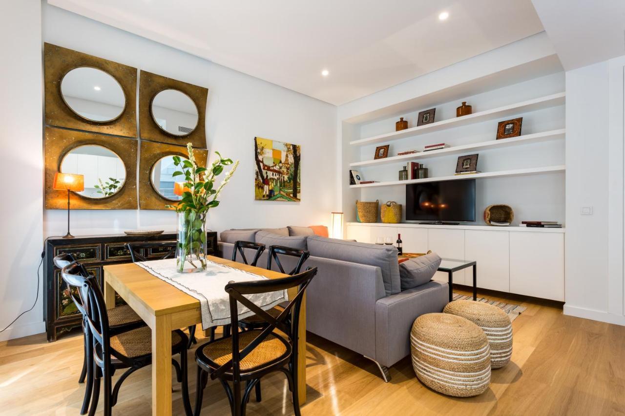 Apartamentos Rg Plaza De Espana Seville Ngoại thất bức ảnh