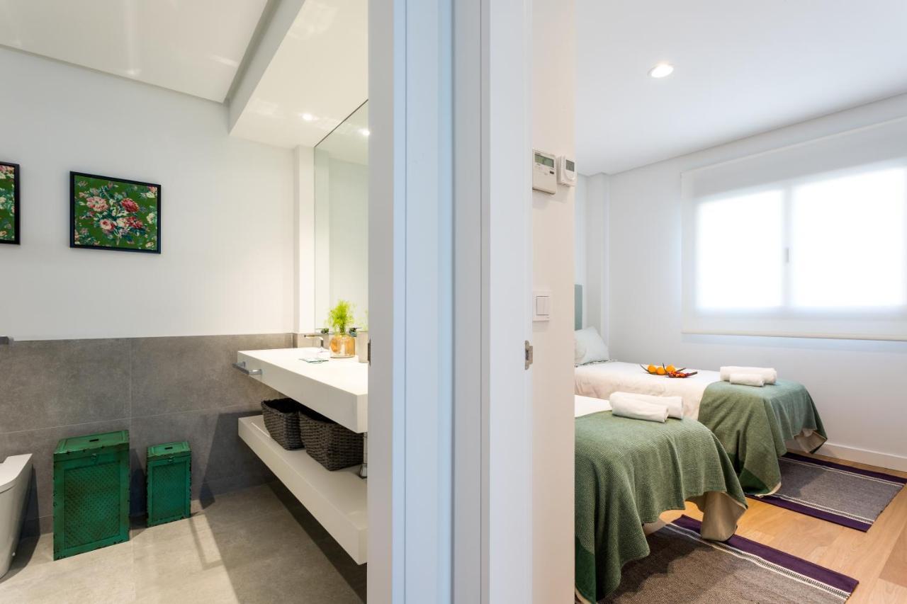 Apartamentos Rg Plaza De Espana Seville Ngoại thất bức ảnh