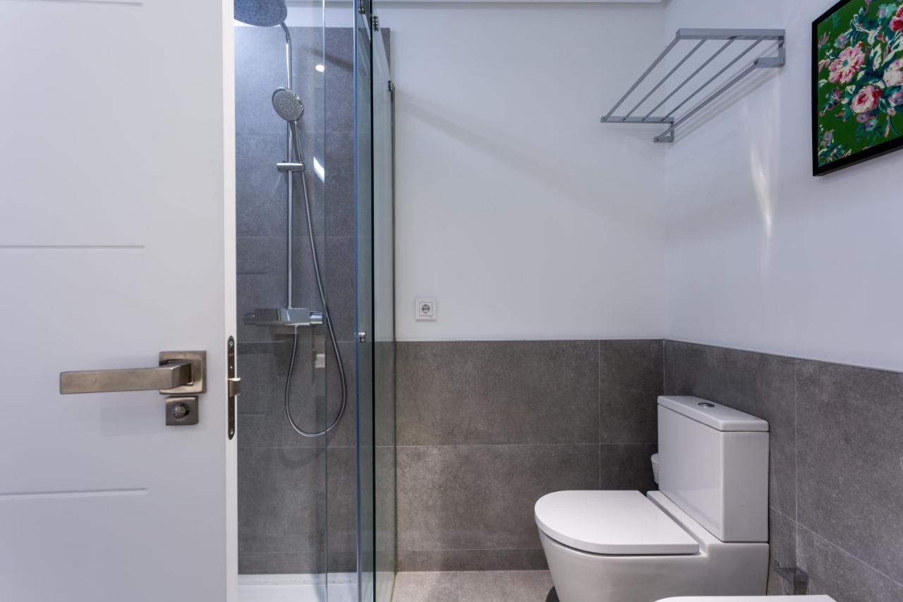 Apartamentos Rg Plaza De Espana Seville Ngoại thất bức ảnh