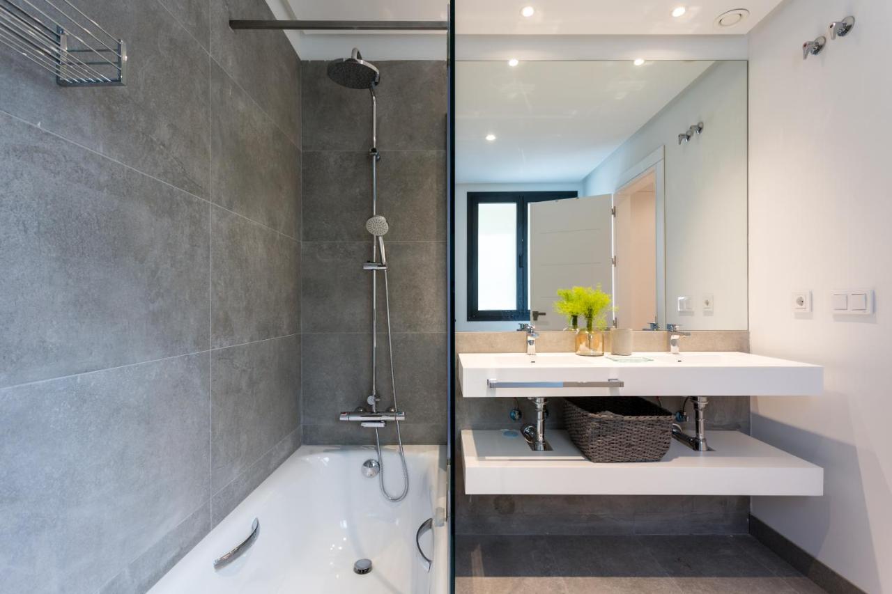 Apartamentos Rg Plaza De Espana Seville Ngoại thất bức ảnh