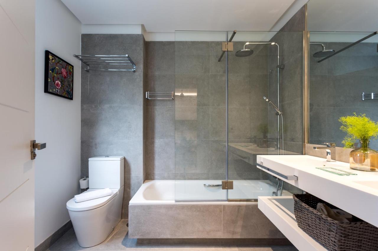 Apartamentos Rg Plaza De Espana Seville Ngoại thất bức ảnh