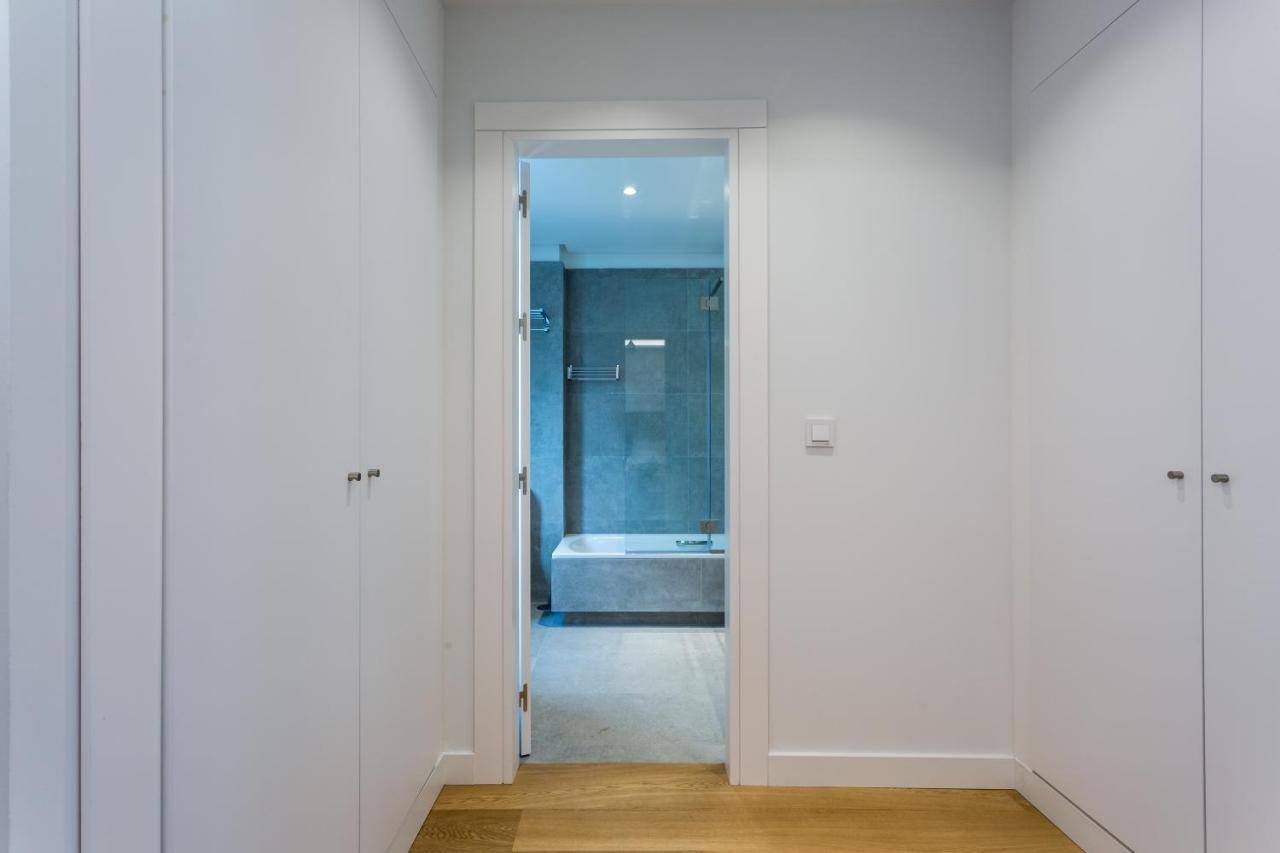 Apartamentos Rg Plaza De Espana Seville Ngoại thất bức ảnh