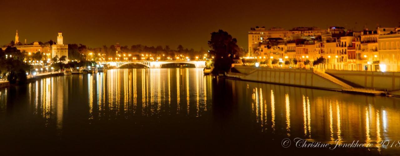 Apartamentos Rg Plaza De Espana Seville Ngoại thất bức ảnh